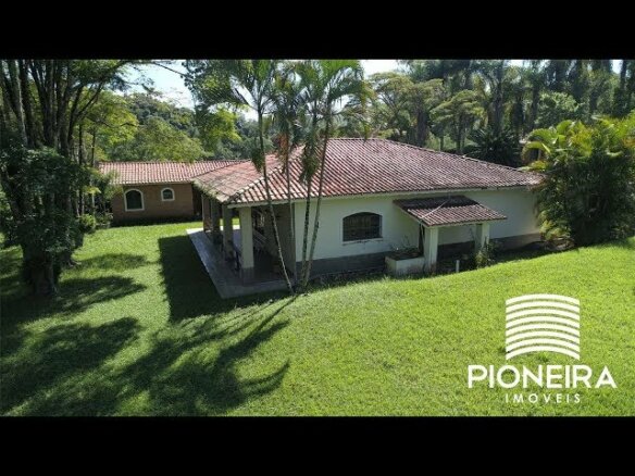 Linda Chácara com córrego nos fundos a venda! – JARINU-SP. – Pioneira Imóveis