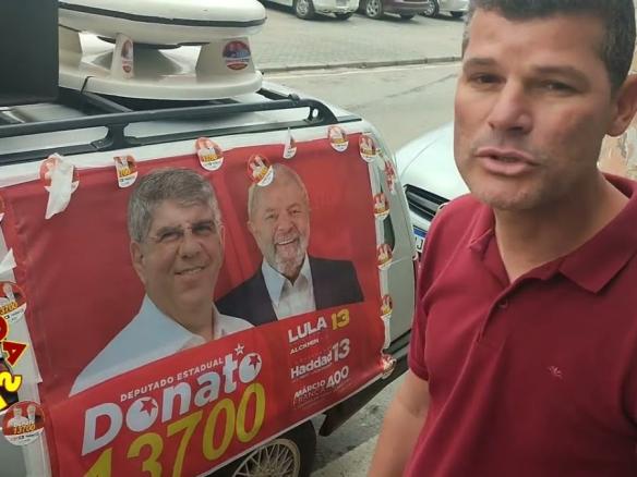 A carreata de um homem em Juquitiba
