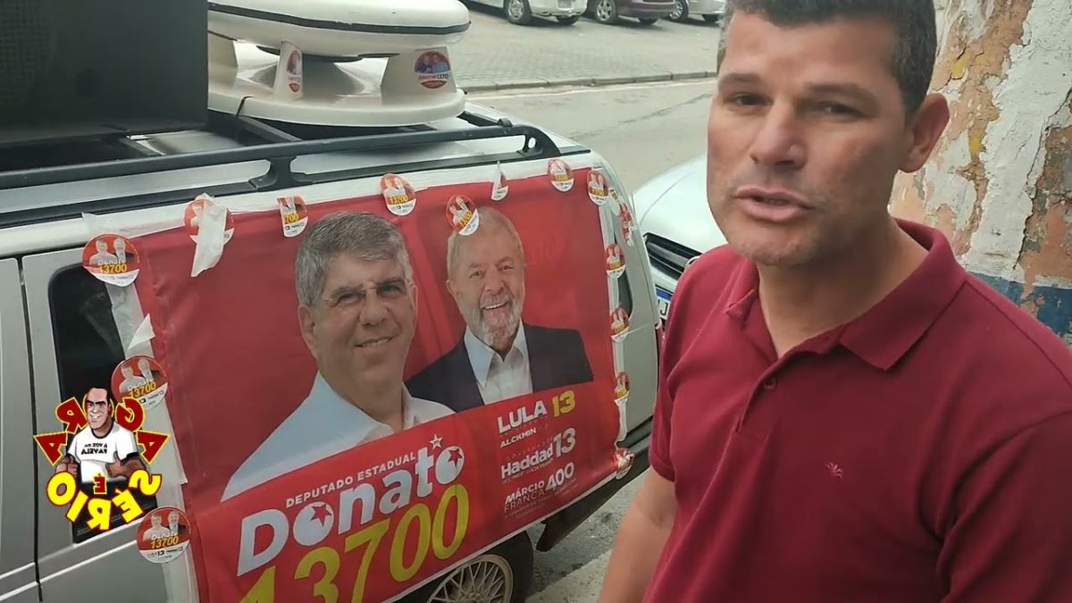 A carreata de um homem em Juquitiba