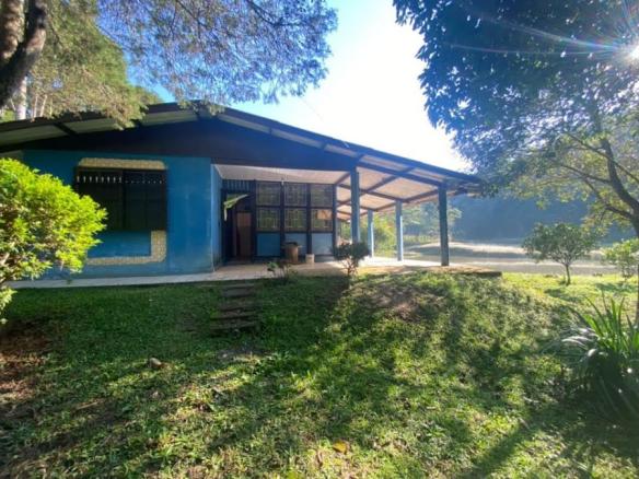 CHÁCARA (JÁ VENDEU) BAIRRO CACHOERINHA 4KM CENTRO JUQUITIBA/ SP, 9.000M2 ÁREA, CASA, PISCINA, LAGO
