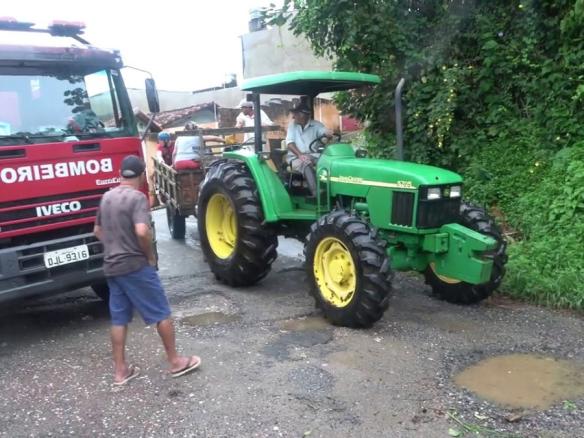 ENCHENTE NA RUAS DE SÃO LOURENÇO DA SERRA PAIOL DO MEIO