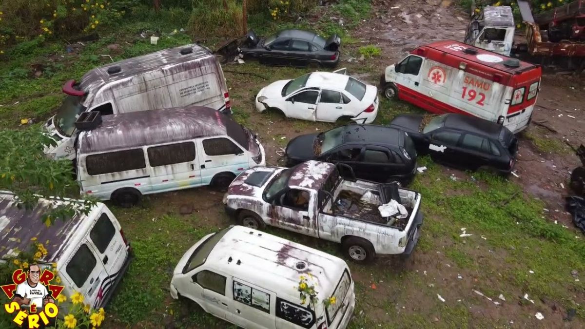 FAVELACOP JUQUITIBA CARROS SUCATEDOS DA PREFEITURA DE JUQUITIBA