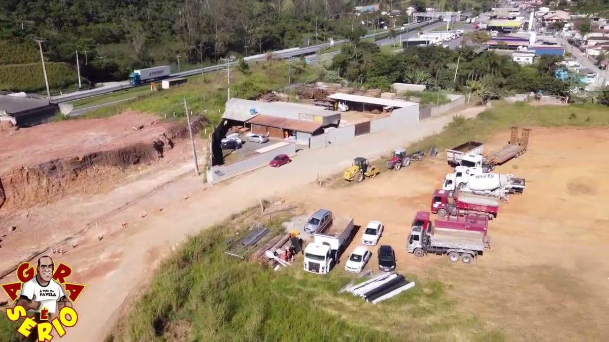 FAVELACOP SOBREVOANDO O RETORNO DO PENINHA EM SÃO LOURENÇO DA SERRA