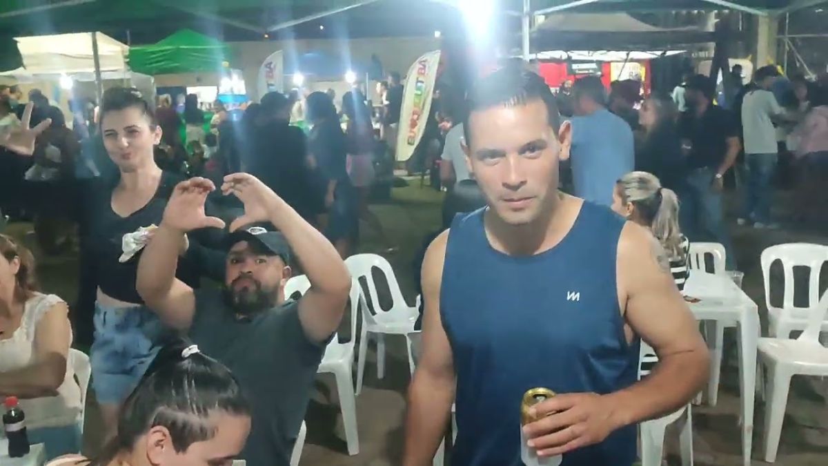 FEIRA NOTURNA DE JUQUITIBA LOTADA
