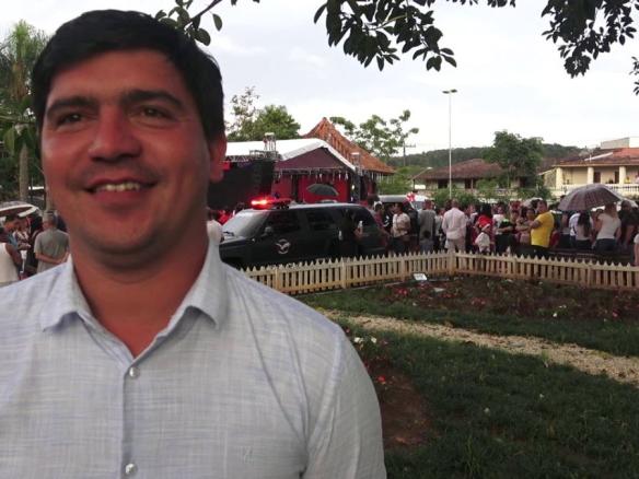 SÃO LOURENÇO DA SERRA FESTA DE NATAL 2018 PREFEITO ARIZINHO ENTREVISTA