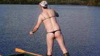William do Rio abaixo pescando na represa de Juquitiba