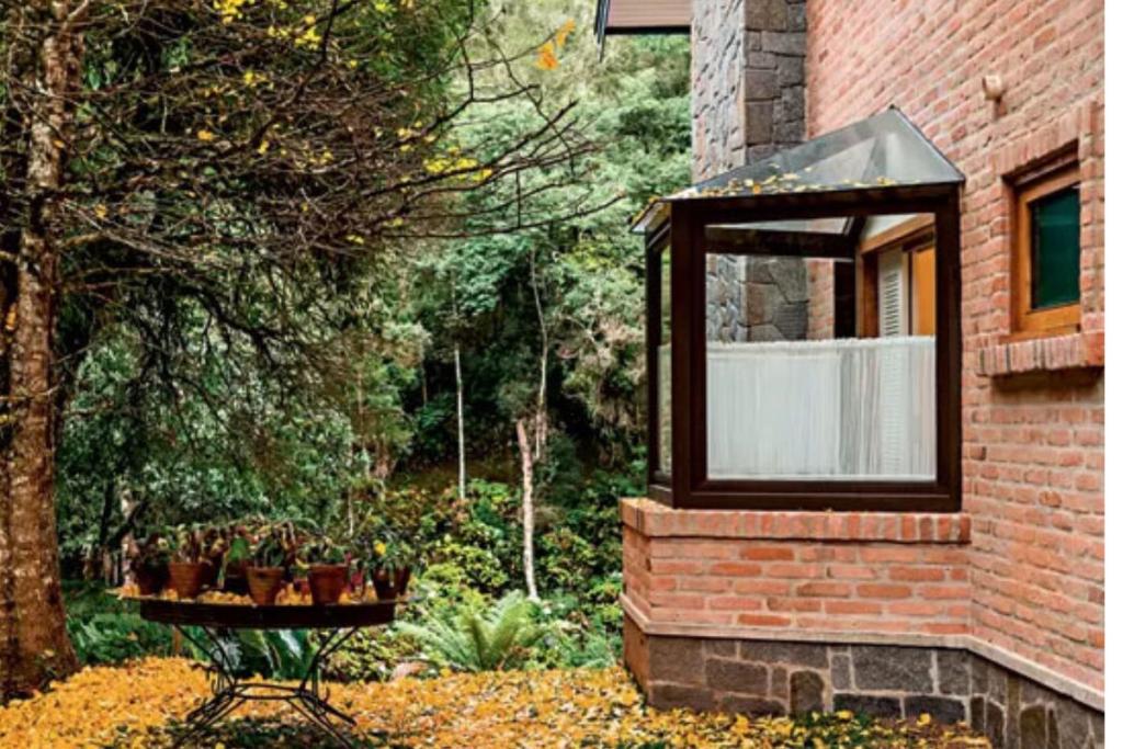 Imóveis Sítios e Chácaras Casa na Floresta