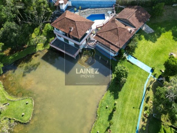 Paraíso Verde em Juquitiba: 5.000m², Lazer, Pomar e Conforto para Família e Amigos.
