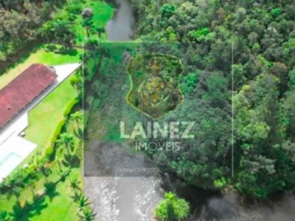 Sítio de Alto Padrão em São Lourenço da Serra: 126.000 m² de Luxo e Natureza