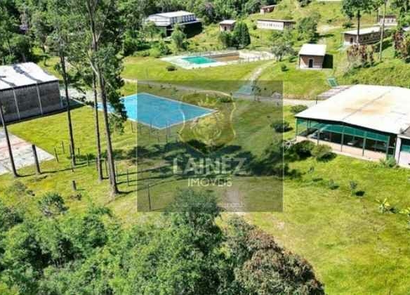 Propriedade Única com 30 Dormitórios e Infraestrutura Completa